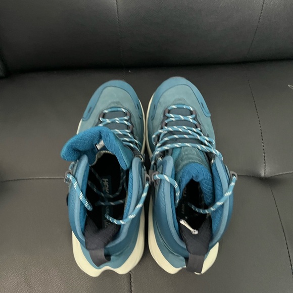 Hoka One One Blue Ankle Boots - Picture 5 of 6